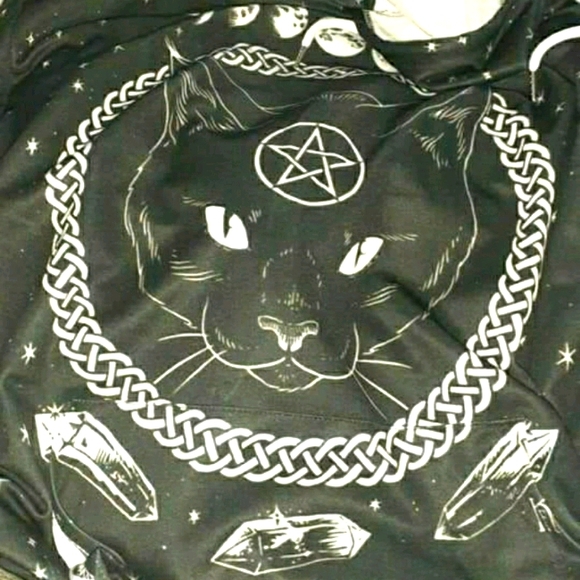 Froh Witchy Hoodie - Picture 1 of 4